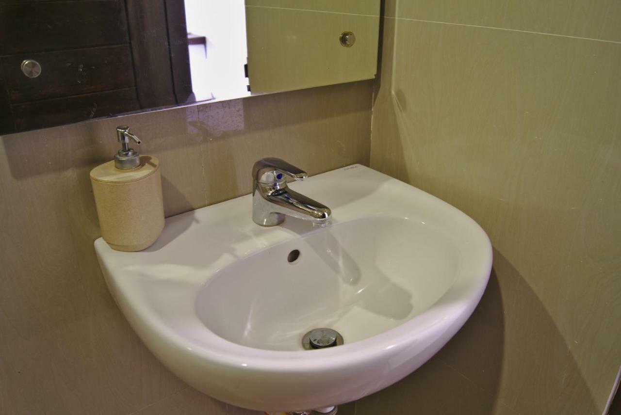 Beachfront Guesthouse Batununggul 外观 照片